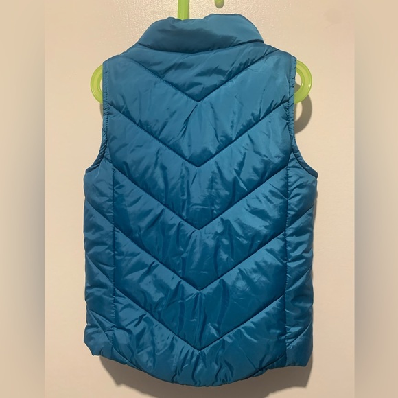 Birch & Stone Sherpa Lined Vest. - Picture 4 of 9